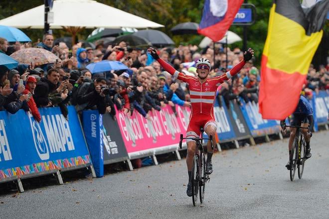 Dánsky cyklista Mads Pedersen.