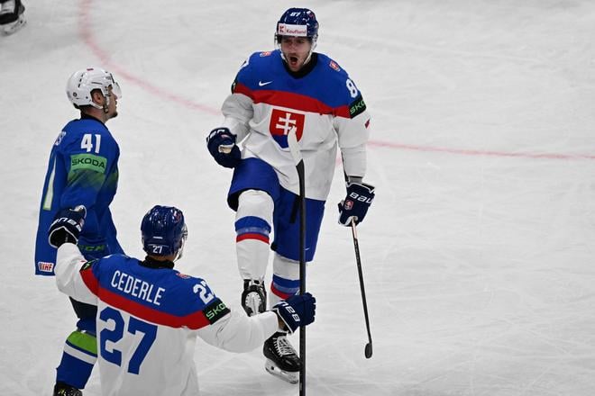 Slovak ice hockey players defeated Slovenia 3–1 in their second game at the Ice Hockey World Championship on 11 May 2025.