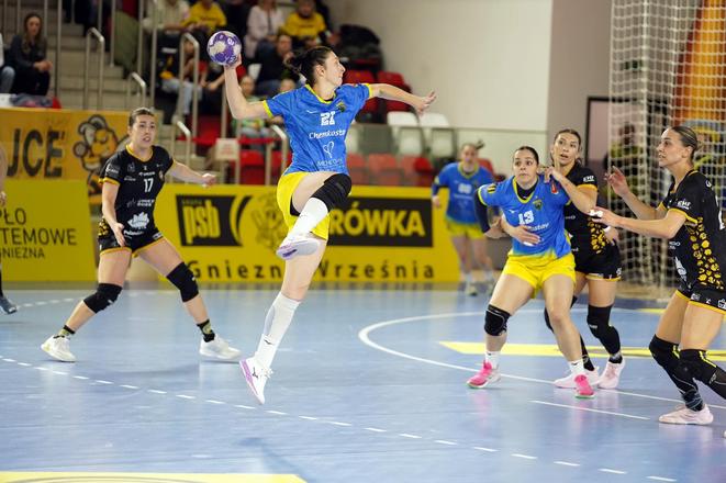 Patrícia Wollingerová strieľala góly a tvorila hru nielen na domácej scéne, ale aj počas troch sezón úspešného pôsobenia Zemplínčaniek v Európskom pohári.