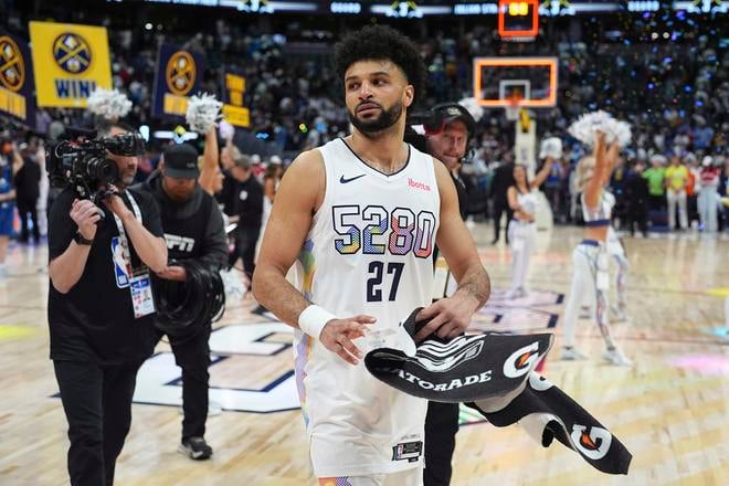Basketbalista Denveru Nuggets Jamal Murray reaguje po 6. zápase semifinále play-off Západnej konferencie zámorskej NBA Denver Nuggets - Ohlahoma City Thunder.
