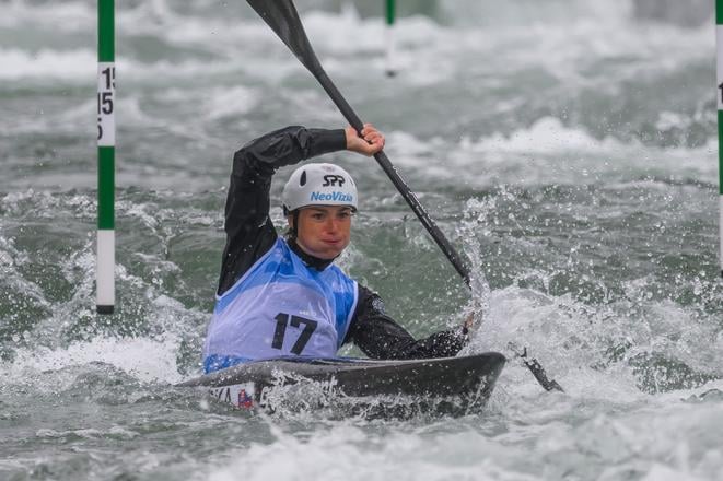 Na snímke slovenská vodná slalomárka Soňa Stanovská v semifinálovej jazde počas pretekov v kategórii K1 na majstrovstvách Európy vo vodnom slalome vo francúzskom Vaires-sur-Marne pri Paríž.