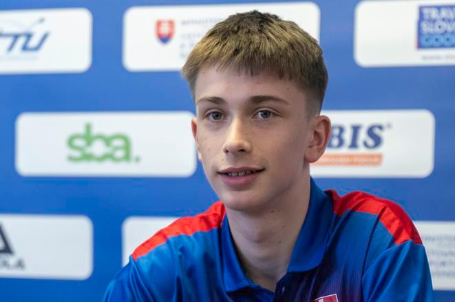 Na snímke slovenský reprezentant v stolnom tenise do 21  rokov Samuel Arpáš.