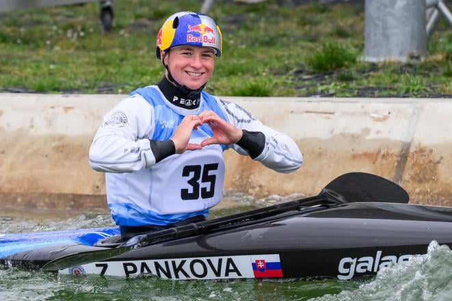 Zuzana Paňková po bronzovej finálovej jazde kajakárok.