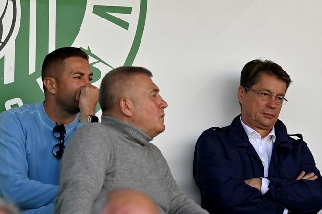 Vedenie Tatrana, zľava Stanislav Šesták, predseda správnej rady klubu Vlastislav Laskovský a čestný prezident Ľuboš Micheľ.	
