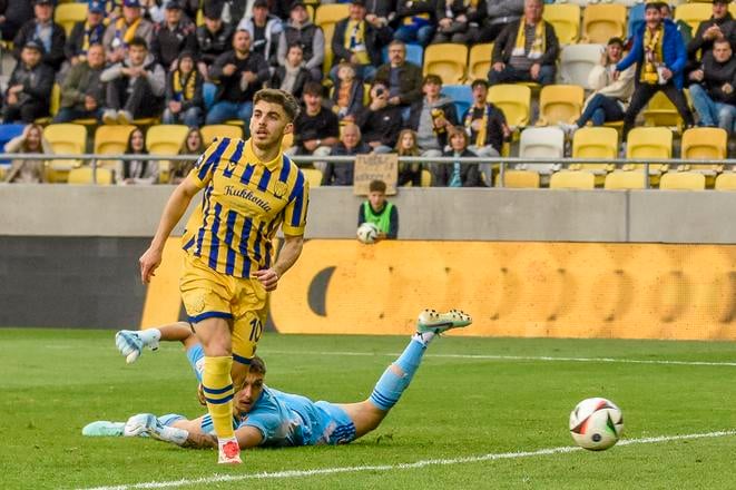 Ammar Ramadan strieľa tretí gól Dunajskej Stredy