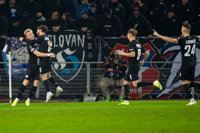 Na snímke futbalisti Grazu.
