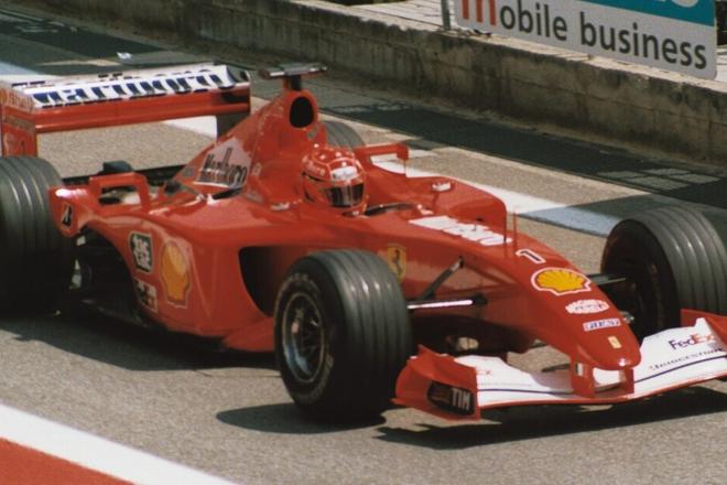 Michael Schumacher počas sezóny 2001.