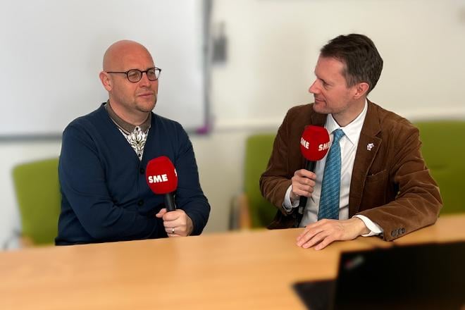 Jonathan Eddy with host James Thomson.