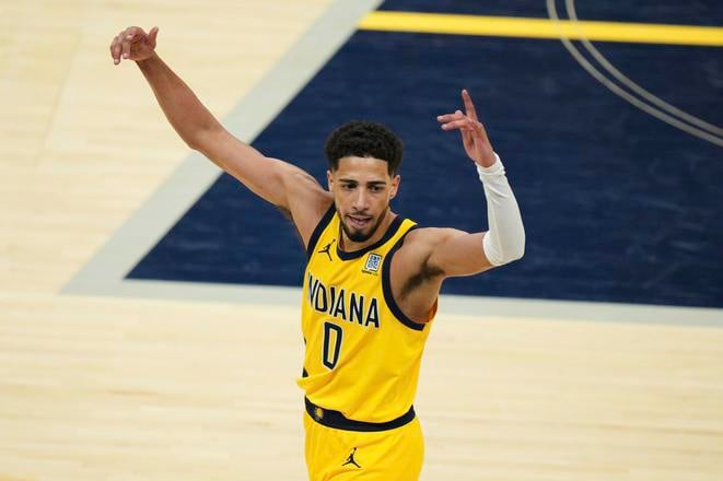 Tyrese Haliburton  z tímu Indiana Pacers oslavuje postup do finále NBA.