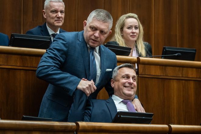 Prime Minister Robert Fico (front left) and his coalition partner, Deputy Speaker of Parliament Andrej Danko (front right).