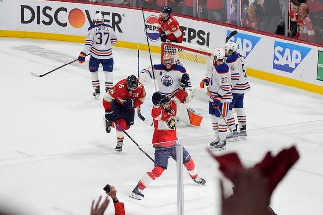 Vlani uspeli vo finále Stanley Cupu hokejisti Floridy. Tento rok sa finále Edmonton - Florida opakuje.