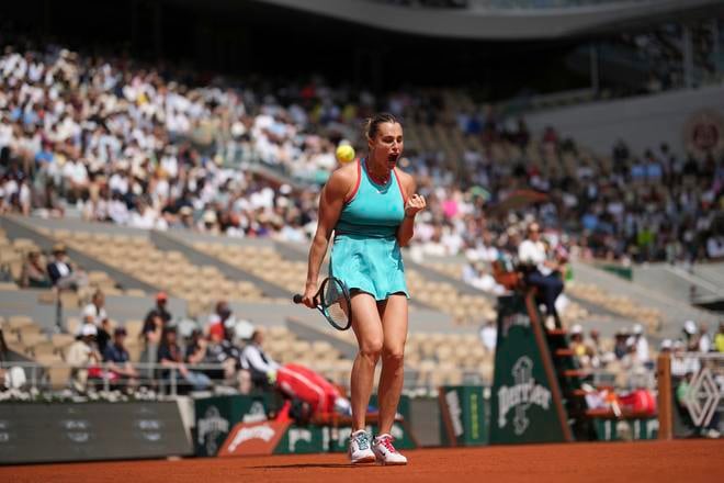 Arina Sobolenková sa prebojovala do semifinále Roland Garros.