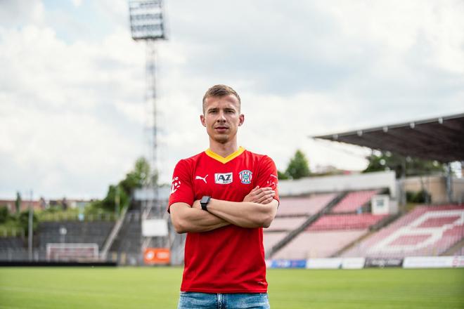 Martin Rymarenko v drese Zbrojovky Brno