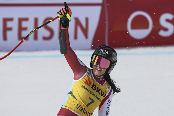 Stephanie Venierová.