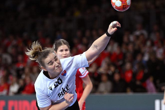 Barbora Lancz patrí medzi kľúčové hráčky slovenskej hádzanárskej reprezentácie, na ME 2024 si zahrala v základnej E-skupine proti Rakúsku.