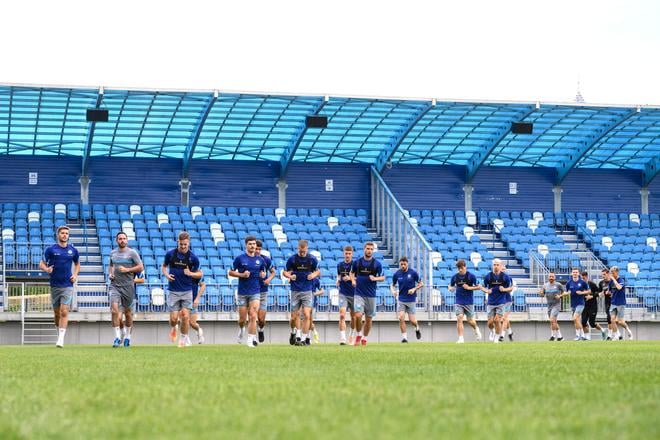 Tréning futbalistov reprezentácie SR do 21 rokov.