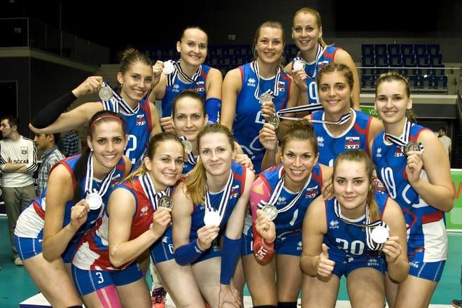 Slovenské volejbalistky skončili pri svojej premiére v Európskej lige v roku 2016 strieborné.