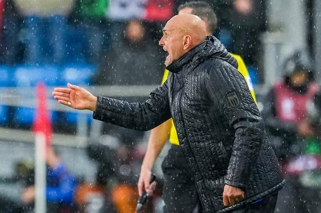 Taliansky tréner Luciano Spalletti počas zápasu s Nórskom.