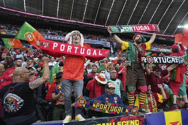 Portugalskí fanúšikovia počas finálového zápasu v Mníchove.