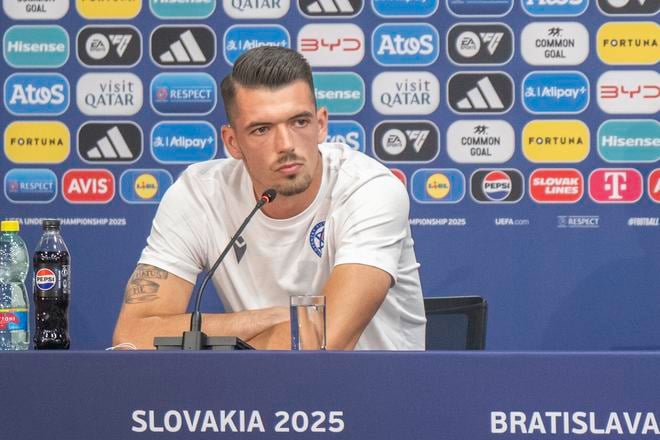 Ľubomír Belko bude na európskom šampionáte nosiť na ruke kapitánsku pásku
