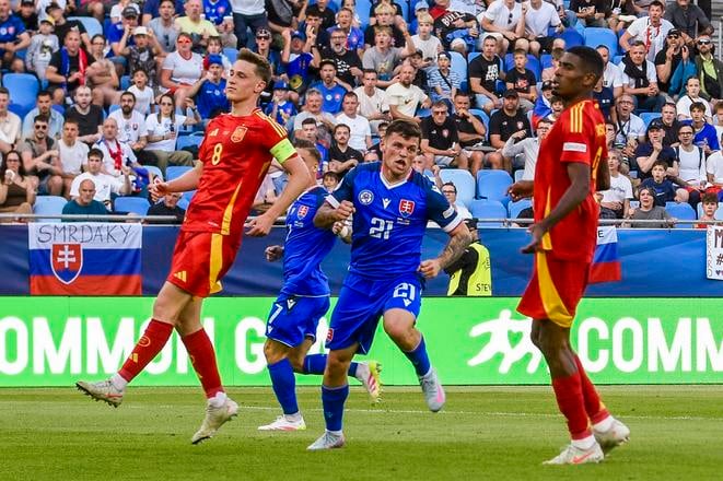 Samuel Kopásek oslavuje premiérový slovenský gól na domácom Eure 2025.