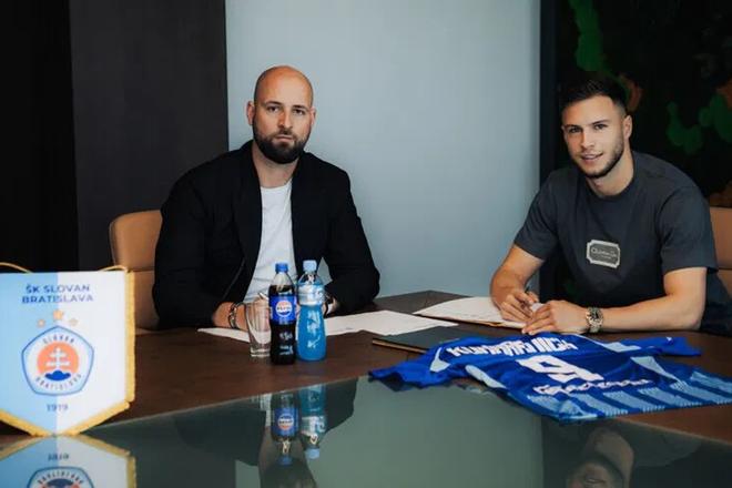 Do ŠK Slovan Bratislava prichádza ukrajinský útočník Mikola Kucharevič.