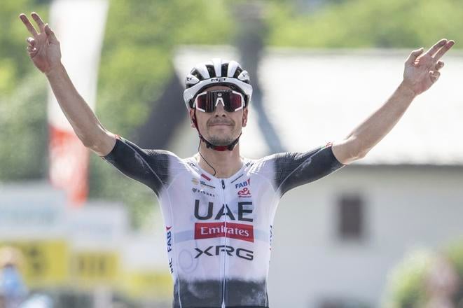 Portugalský cyklista Joao Almeida.