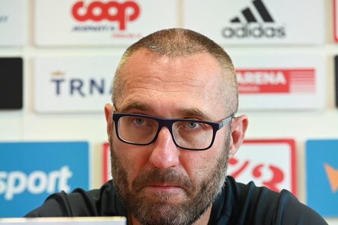 Tréner Rakówa Marek Papszun.