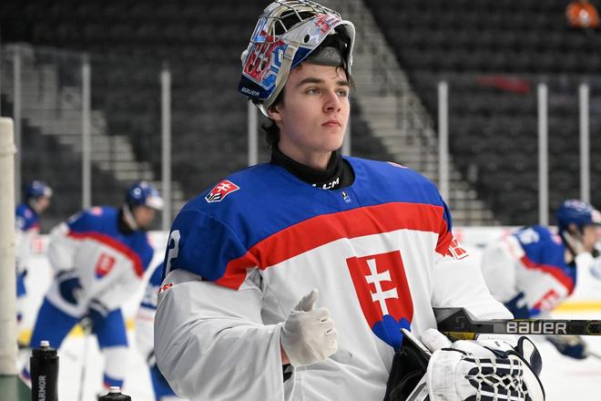 Brankár Michal Prádel odchytal za Slovensko vydarený šampionát do 18 rokov.