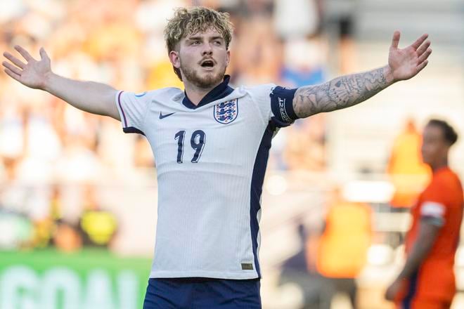 Harvey Elliott opanoval semifinálový súboj s Holandskom.