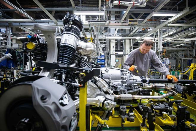 The Slovak labour market has started to show signals of cooling.