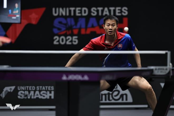 Púť slovenského stolnotenisového reprezentanta Wang Janga na turnaji WTT v Las Vegas sa skončila v 2. kole kvalifikácie dvojhry po diskvalifikácii.