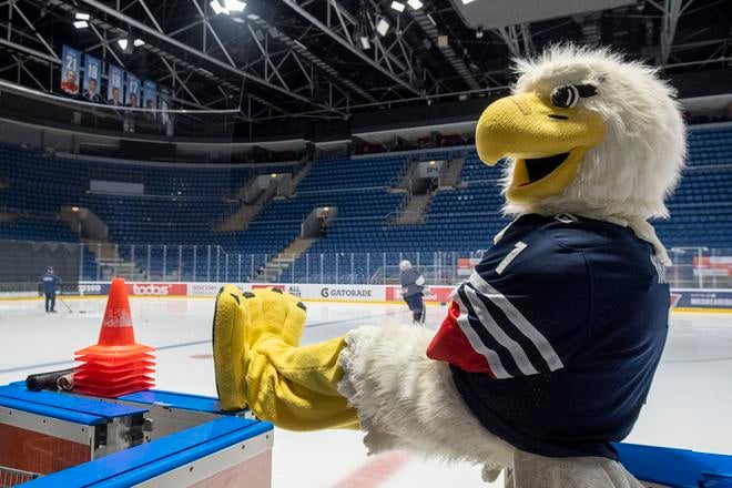Maskot Slovana Bratislava Harvy.