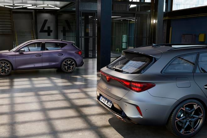 CUPRA Leon Dark Void.