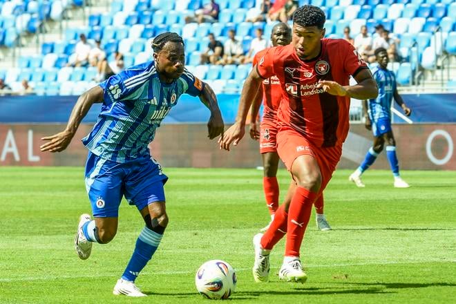 Kelvin Ofori v nedeľňajšom prípravnom zápase proti FC Midtjylland.