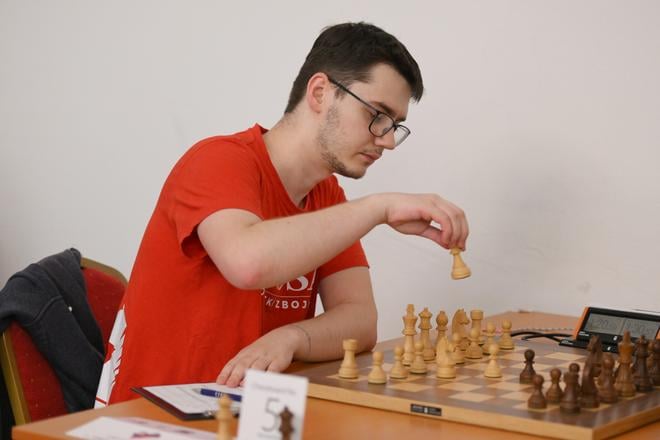 Staronový majster Slovenska Viktor Gažík.