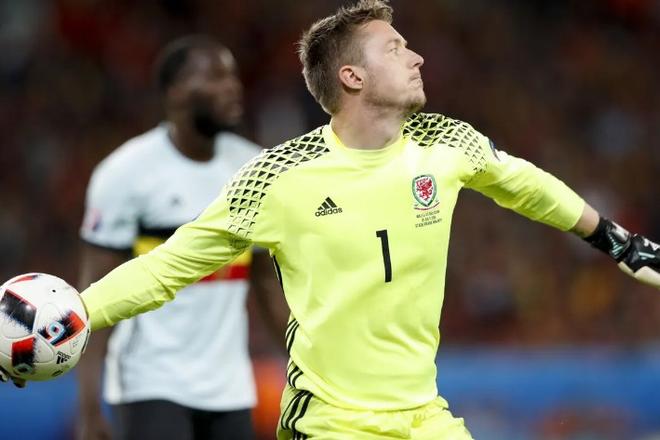 Wayne Hennessey.