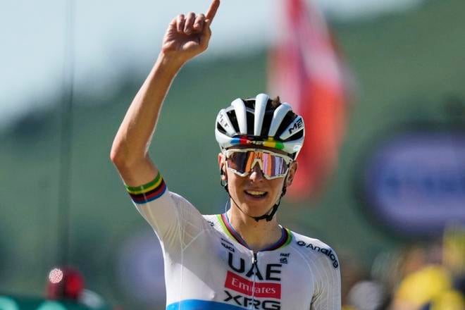 Slovinec Tadej Pogačar z tímu SAE Team Emirates - XRG.