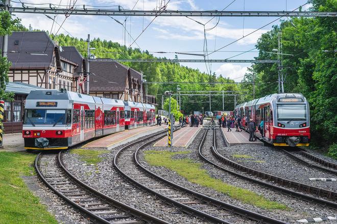From 1 August 2025, rail passengers in Slovakia eligible for free travel will no longer be required to obtain a zero-fare ticket before boarding regional trains.