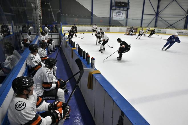 Na snímke tréning hokejistov HC Košice počas štartu letnej prípravy klubu na nový ročník Tipsport ligy v Košiciach.