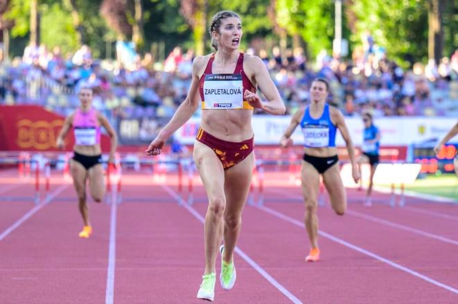 Emma Zapletalová si po slovenskom rekorde na 400 m prekážok na nedávnom mítingu P-T-S v Banskej Bystrici pripísal na konto rekordný zápis aj na sobotnom mítingu Diamantovej ligy v Chorzówe.