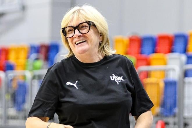 Natália Hejková začne v septembri v kolektíve ZVVZ USK Praha svoju štrnástu sezónu, ale v novej funkcii.