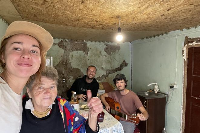 A random act of kindness that reduced a family to tears