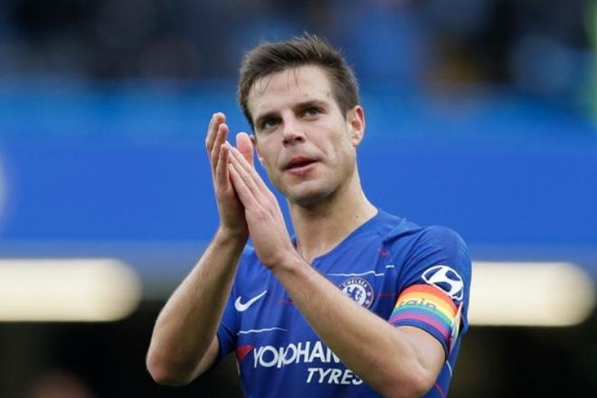 Cesar Azpilicueta v drese Chelsea Londýn.