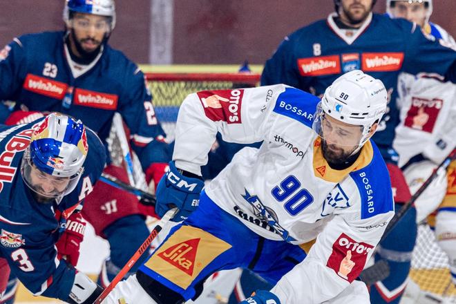 Tomáš Tatar (90).