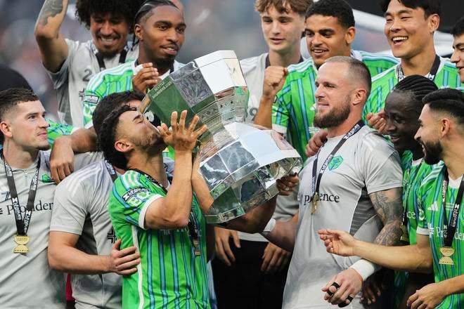 Hráči Seattle Sounders sa tešia zo zisku Ligového pohára.