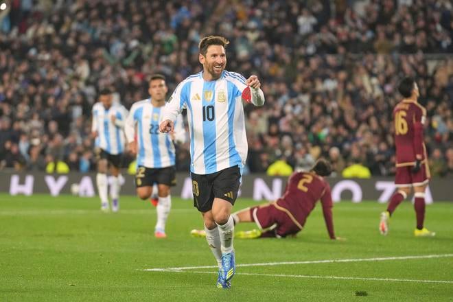 Lionel Messi sa raduej z gólu proti Venezuele.
