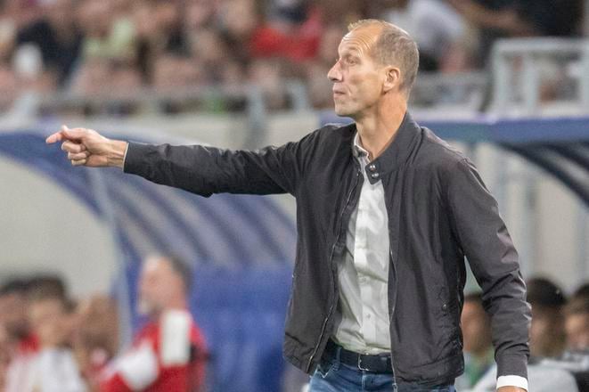 Jeff Strasser stále čaká na prvé body v kvalifikácii na budúcoročný svetový šampionát.