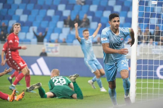 Eric Ramirez (vpravo) ešte v drese Slovana.