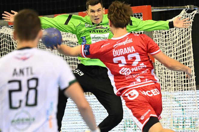 Nový brankár hádzanárov Tatrana Prešov Ivan Ereš absolvoval víťaznú premiéru v Niké Handball extralige proti MŠK Považská Bystrica.